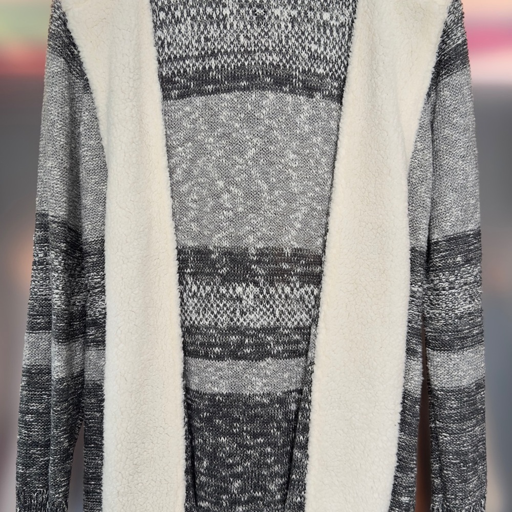 Women's Gray and Cream Sweater